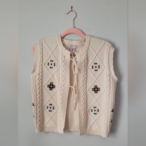 Sincerly Jules Sweaters - Sincerely Jules Cream Floral Cardigan Vest